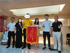 南寧裝修公司推薦：業(yè)主親自送錦旗，星藝裝飾有保障